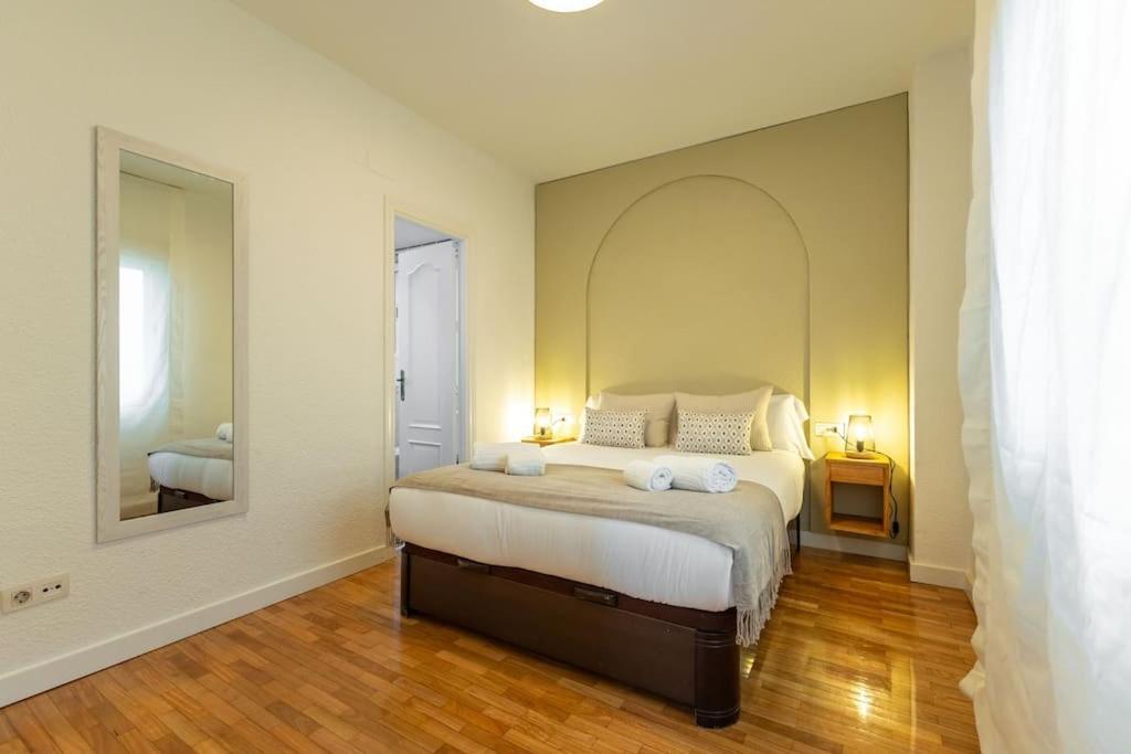 Triana Deluxe By Valcambre Apartment เซบีญา ภายนอก รูปภาพ