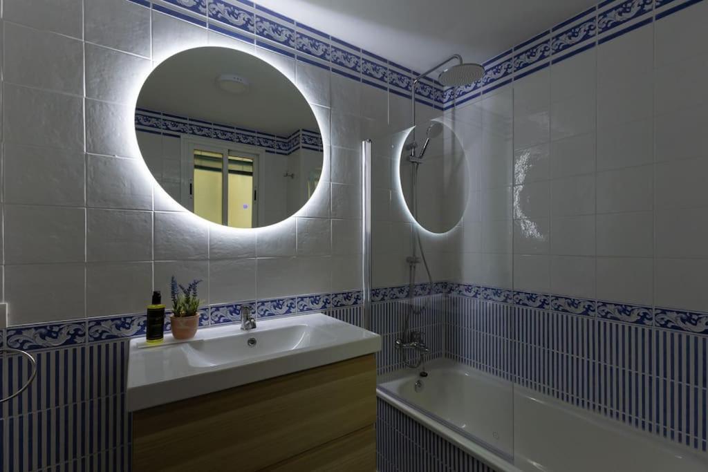 Triana Deluxe By Valcambre Apartment เซบีญา ภายนอก รูปภาพ
