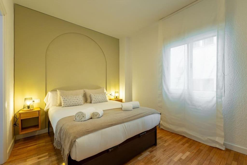 Triana Deluxe By Valcambre Apartment เซบีญา ภายนอก รูปภาพ